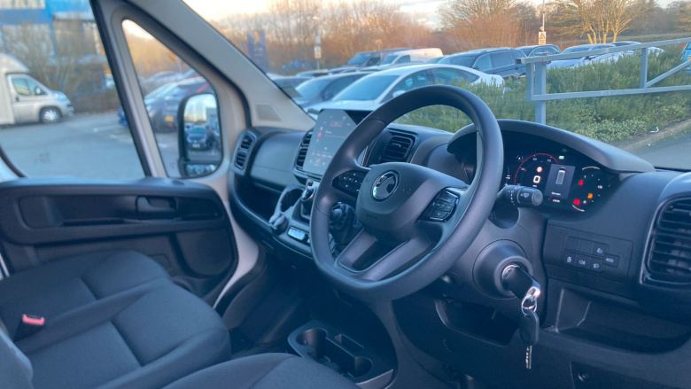 Vauxhall Movano 3500 L3 Diesel Fwd 2.2 Turbo D 140 H2 Van Prime